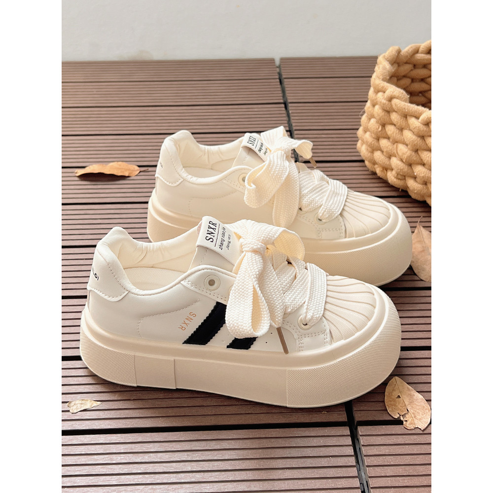 Sapatos brancos pequenos femininos primavera verão sapatos femininos com calças de perna larga sapatos femininos concha