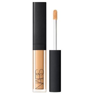 Corretivo Cremoso Radiante NARS, Tamanho Mini para Viagem, 0,05 OZ (Sucre D'Orge) JIRW