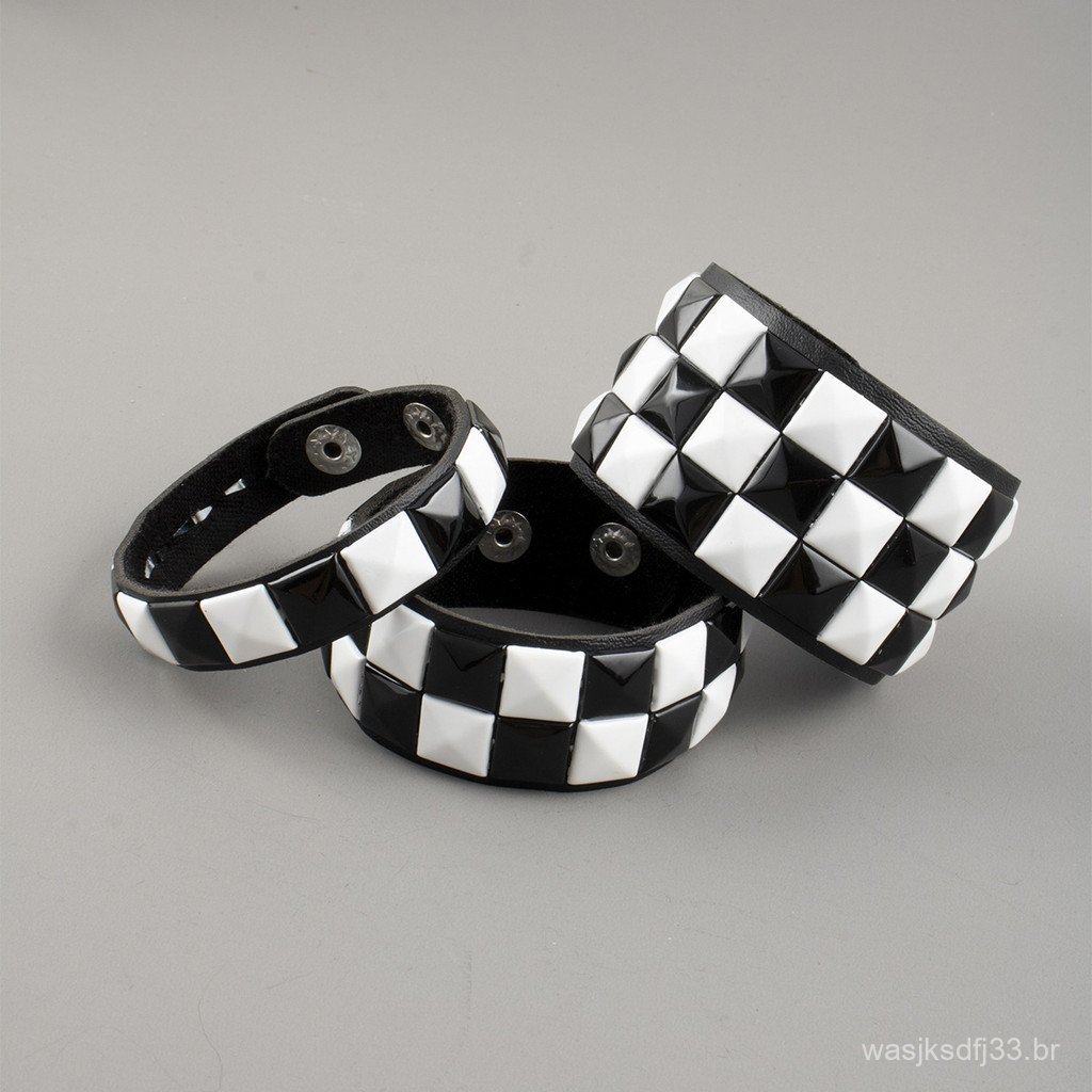 Pulseira de couro PU com rebites quadrados criativos, acessório masculino personalizado de estilo punk.