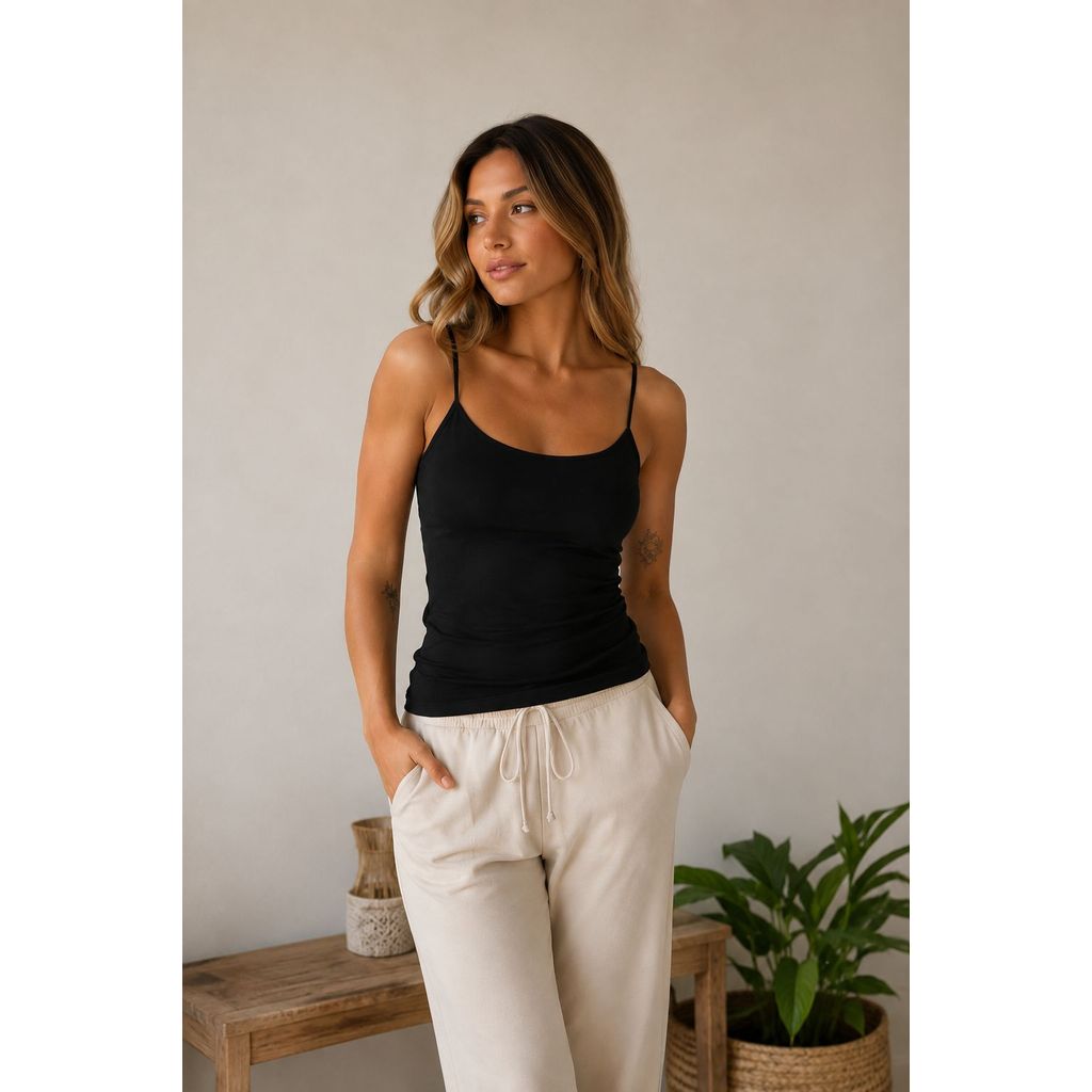 Regata Feminina Alcinha Fina Básica Lisa Justa ao Corpo Blusinha Casual Confortável Tube — imagem 2 de 2
