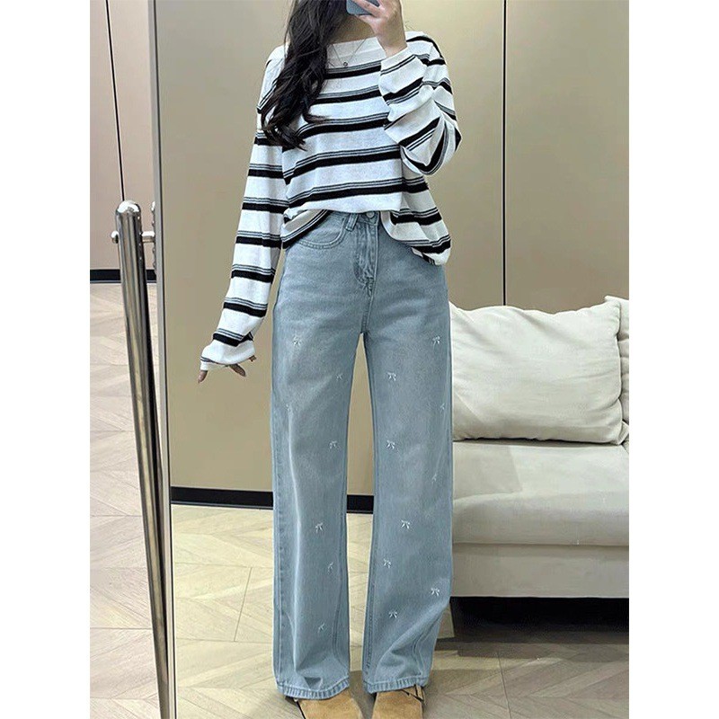 2026 outono novo estilo tamanho grande bordado Jeans feminino forma de pêra solta cintura alta mais magro olhar em linha