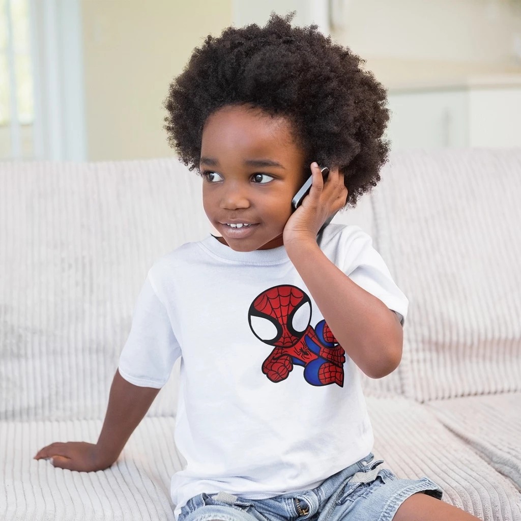 Camiseta Infantil Pequena Aranha - Estampas Exclusivas para Crianças 100% Algodão Unissex Menino E Menina