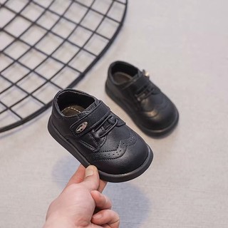 Sapatos de couro para meninos, coleção primavera/outono 2026, sapatos infantis antiderrapantes com sola macia, sapatos d