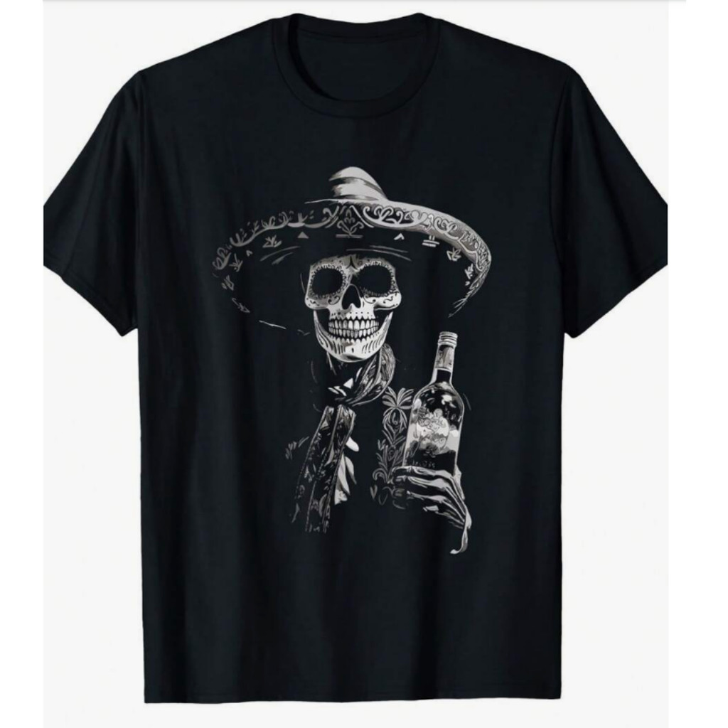 Camiseta Masculina De Algodão Estilo Street Com Estampa De Caveira Mexicana Segurando Uma Garrafa De Tequila