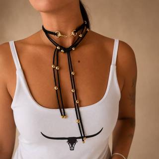 Colar Bridão Country Feminino Marrom com Detalhes Pratas Dourados Choker Camurça Estilo Cowgirl Boiadeira
