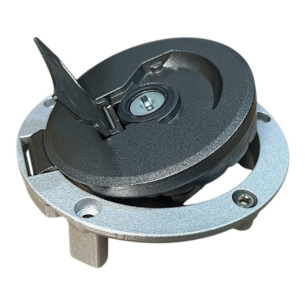 Tampa Do Tanque Honda Titan/Fan 160 Bros Nxr 160 Xre 300/190 Cb 250 Twister 2016 — imagem 2 de 2