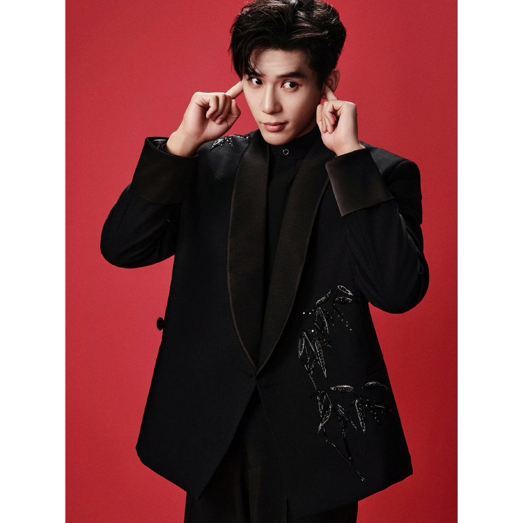 Wang Anyu mesmo estilo preto verde gola de frutas folha de bambu bordado terno masculino High-End sentimento rufião boni