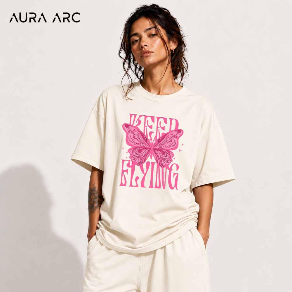 Camiseta Oversized Unissex Borboleta Keep Flying Y2K Aesthetic Streetwear Estampa Premium 100% Algodão