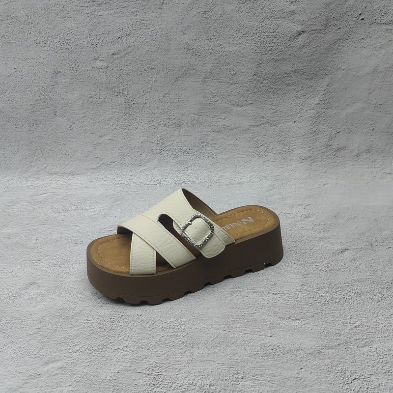 Estilo Casual chinelos de sola grossa feminino verão novo estilo exterior usar chinelos de praia All-Match sandálias con