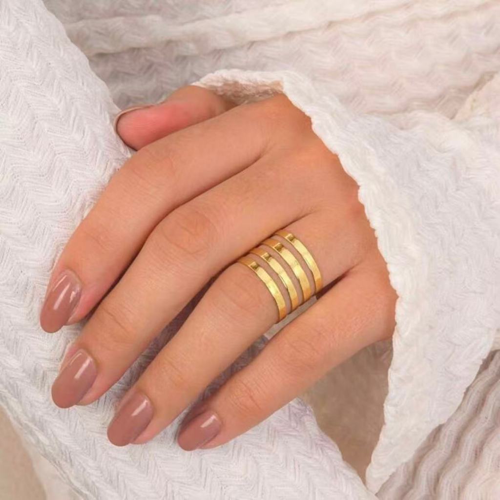 Anel Feminino Ajustável Múltiplas Faixas Linhas Geométricas banhado Ouro 18K e Prata925