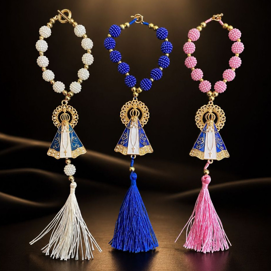 Terço Dezena Adorno Para Retrovisor Carro Veicular Nossa Senhora Aparecida Bege Azul ou Rosa 25cm