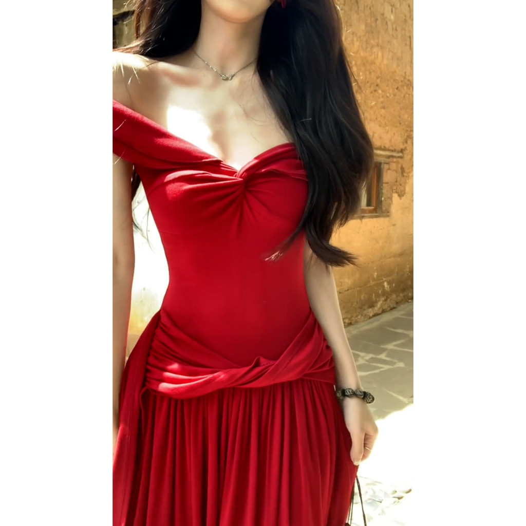 Tubo vermelho superior estilingue vestido crianças outono 2026 novo estilo francês bonito filigrana-cintura dopamina lin