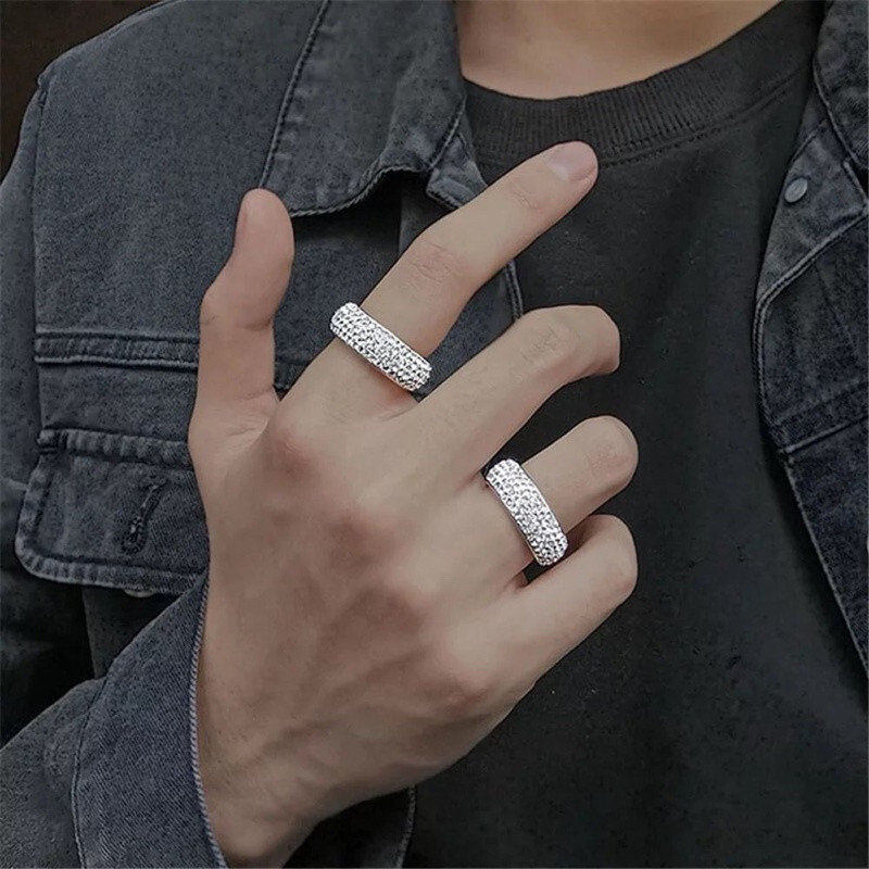 Anel de diamante em aço inoxidável, anel de diamante em aço de titânio, adequado para homens e mulheres.   M8OU