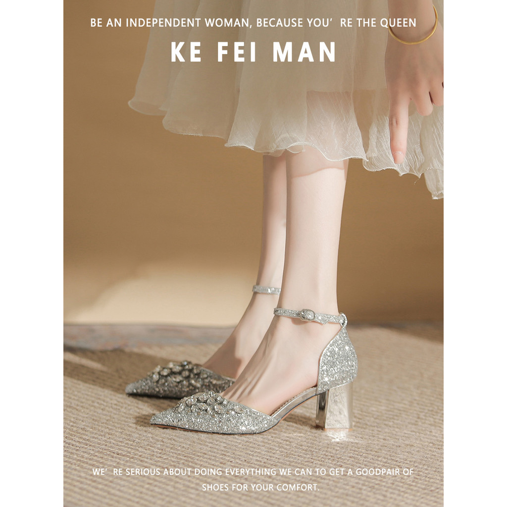 [Kefiman] Strass prata salto alto feminino lantejoulas bico fino salto grosso fivela sapatos de cristal sapatos de casam