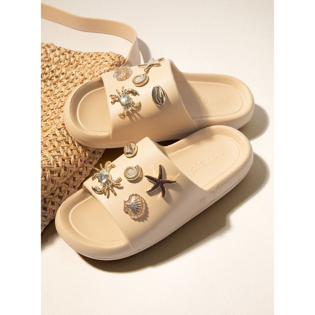 Chinelo Petite Jolie Hug Areia PJ7825