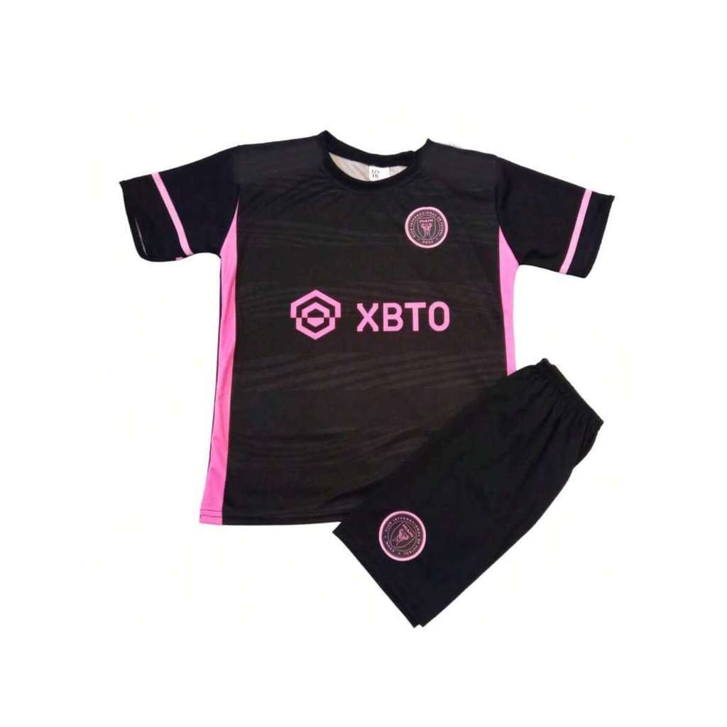 Conjunto Esportivo Camisa e Bermuda Estampado