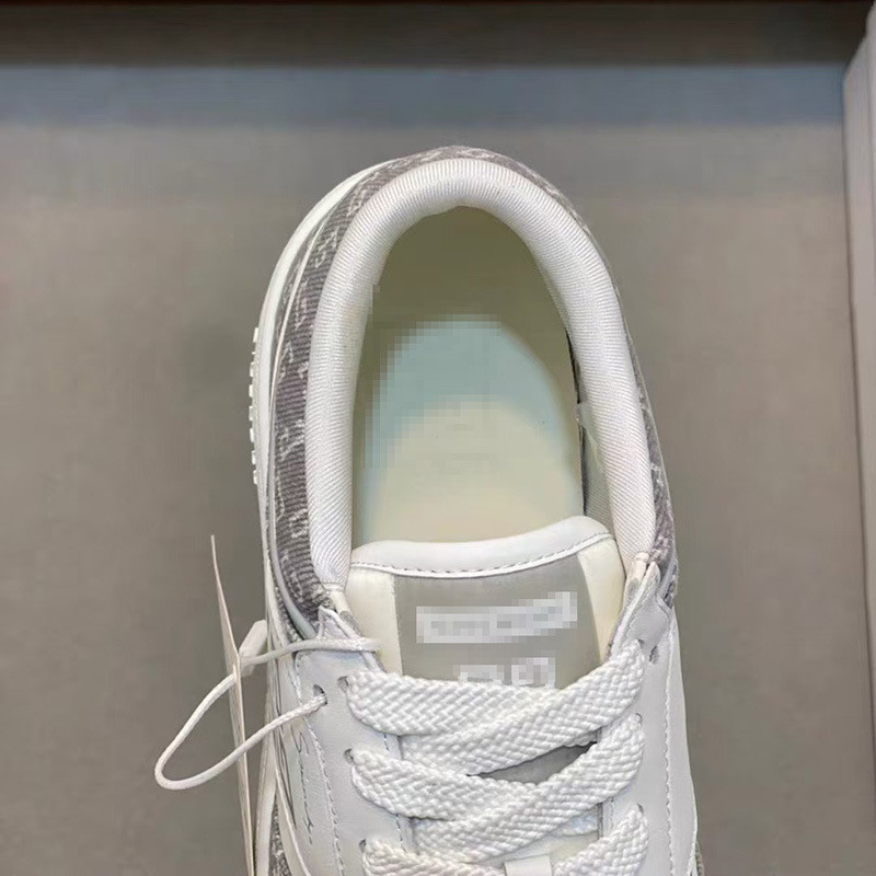Sapatos masculinos de estilo europeu, estilo mais vendido, estilo de rua de Hong Kong, versão sofisticada, produtos euro