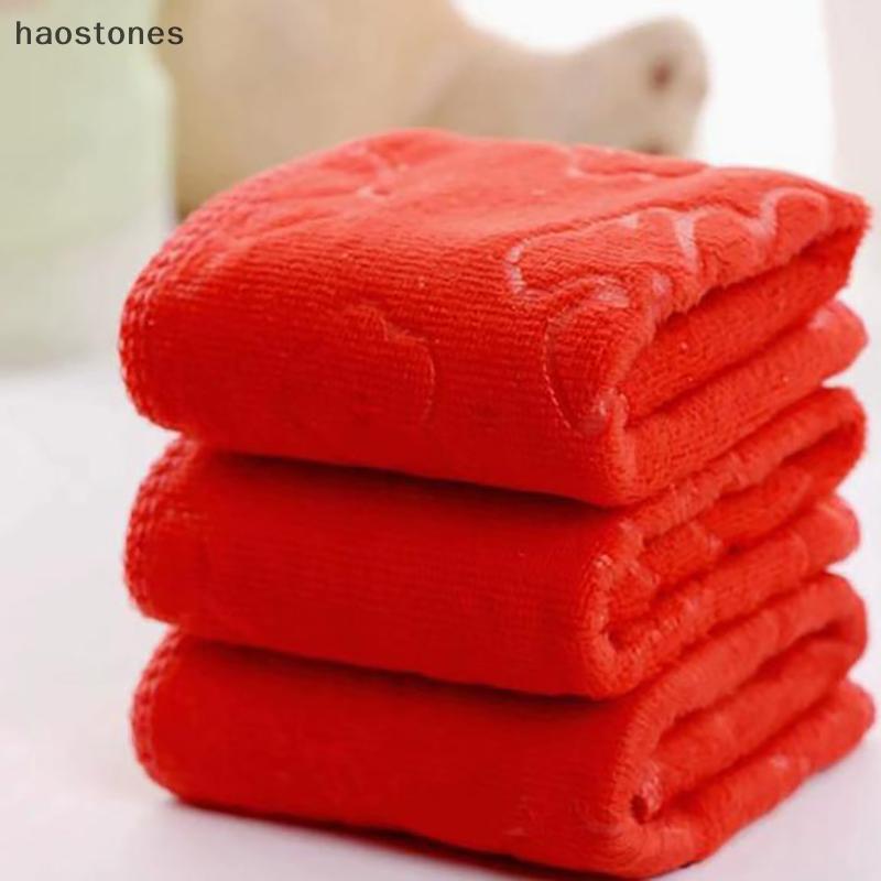 Grande Vermelho Em Relevo Palavra Feliz Toalha Vermelha Chão Veludo Thi Lenço De Casamento