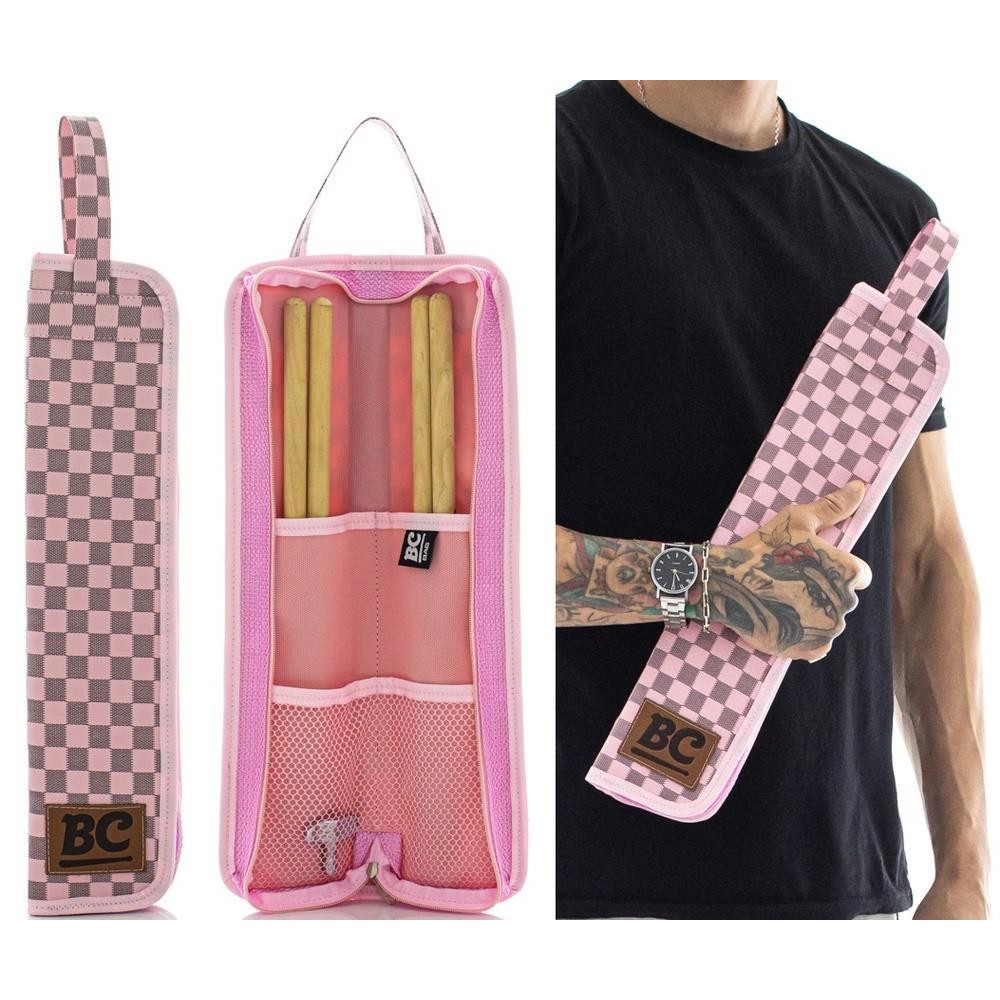 Bag de Baquetas BC Batera Clube Xadrez Rosa Signature Tommaso em couro sintético e tamanho compacto
