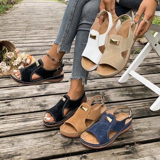 Sandálias femininas de sola grossa, verão novo estilo moda férias à beira-mar sapatos de praia casuais, sapatos feminino