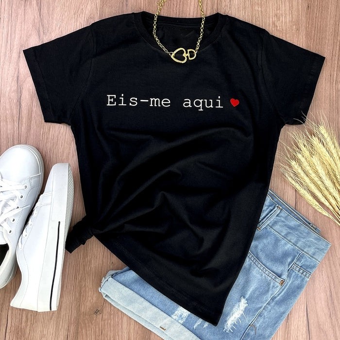 Camiseta Eis-me Aqui Moda Evangélica T-Shirt Plus Size Feminina Baby Look Algodão Gospel Estilo e Fé