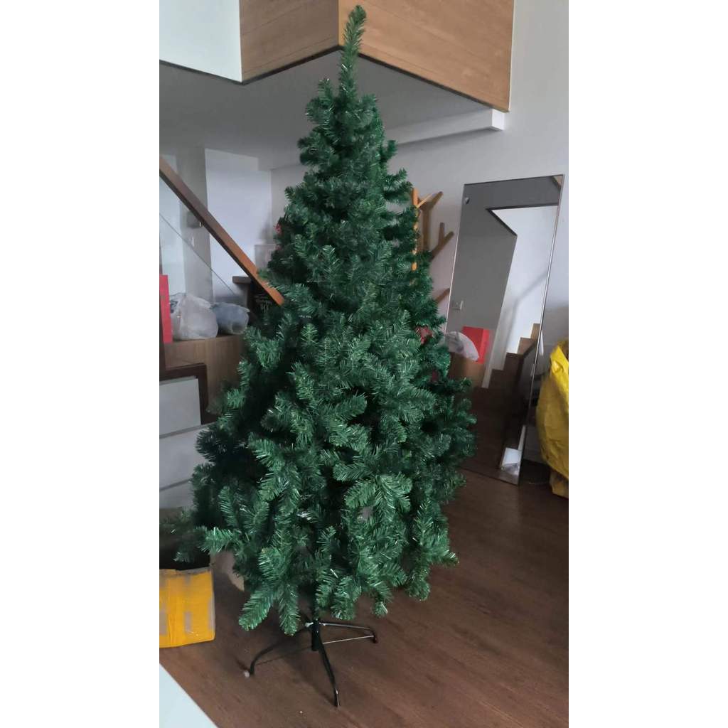 Árvore de Natal Verde Tradicional luxo 1,50m 1,80m 2,10m 2,40m  - Decoração Festiva Luxuosa para Natal