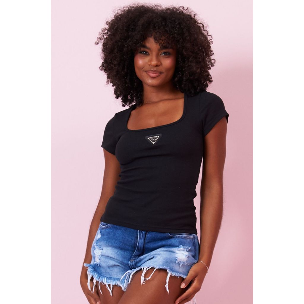 Blusa Feminina Decote Quadrado e Placa Planet Girls Preto