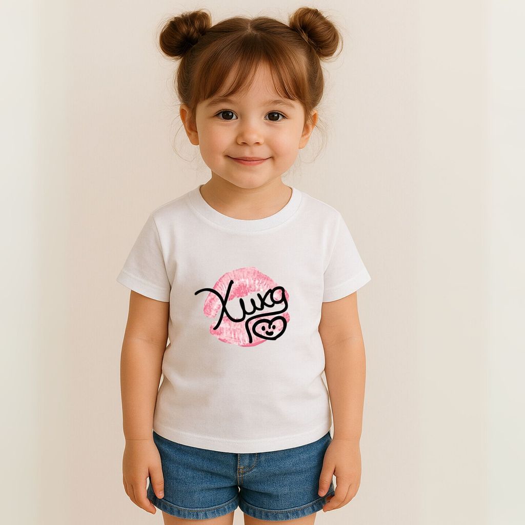 Camiseta Infantil Feminina Estampada Xuxa Beijo Menina Blusa Estilosa e Confortável