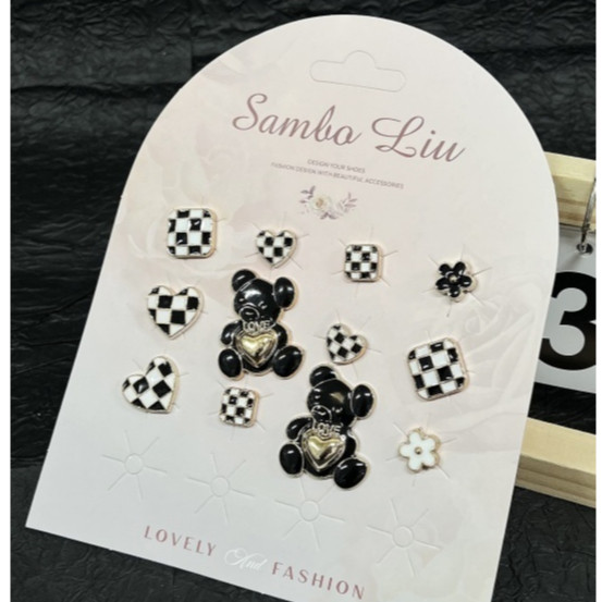 Kit com 12pcs Charms para Sandálias Adulto e Feminino -urso fofo/Brilha Estrelinha/ cachorro