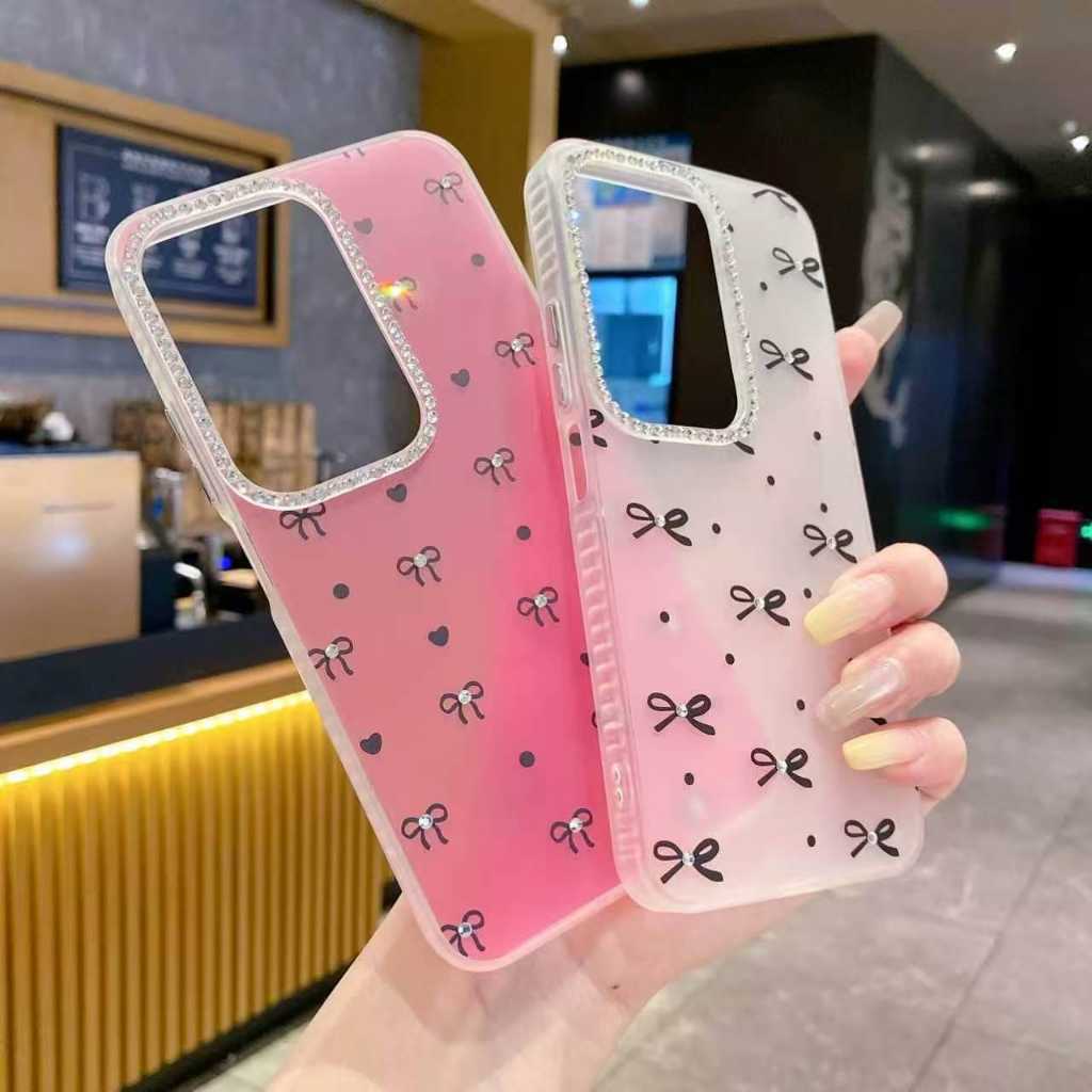Capa Premium Laços e Strass para SAMSUNG A06 A07 A14 A15 A16 A17 A27 A37 A57 S25 FE (JMH)