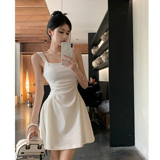 Vestido temperamento estilo Hepburn francês Vestido branco pequeno cintura estreita vestido estilingue evasê