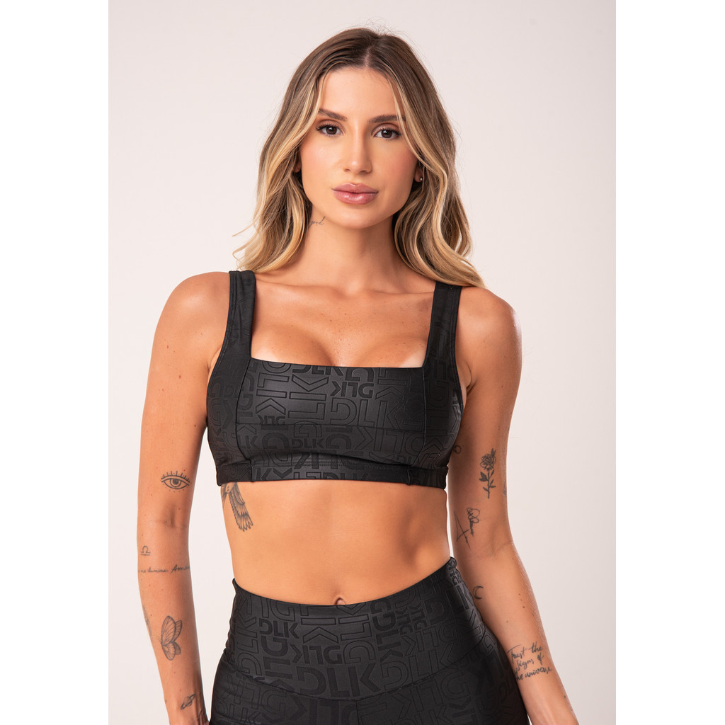 TOP SHINE TEXTURIZADO DECOTE RETO DLK