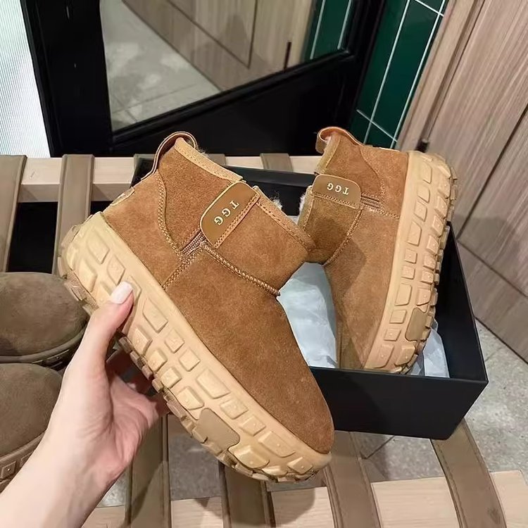 Botas de neve femininas forro de lã sapatos engrossados tubo curto zíper antiderrapante
