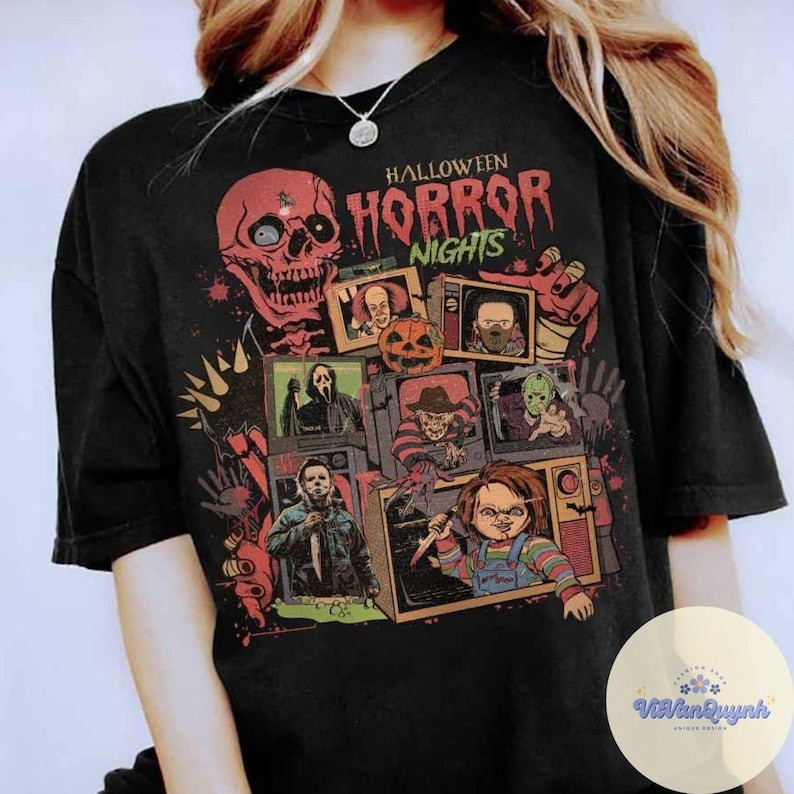 Camiseta Masculina Feminina Oversized Estampa Halloween Horror Nights Personagens de Terror T-shirt Streetwear, Camiseta