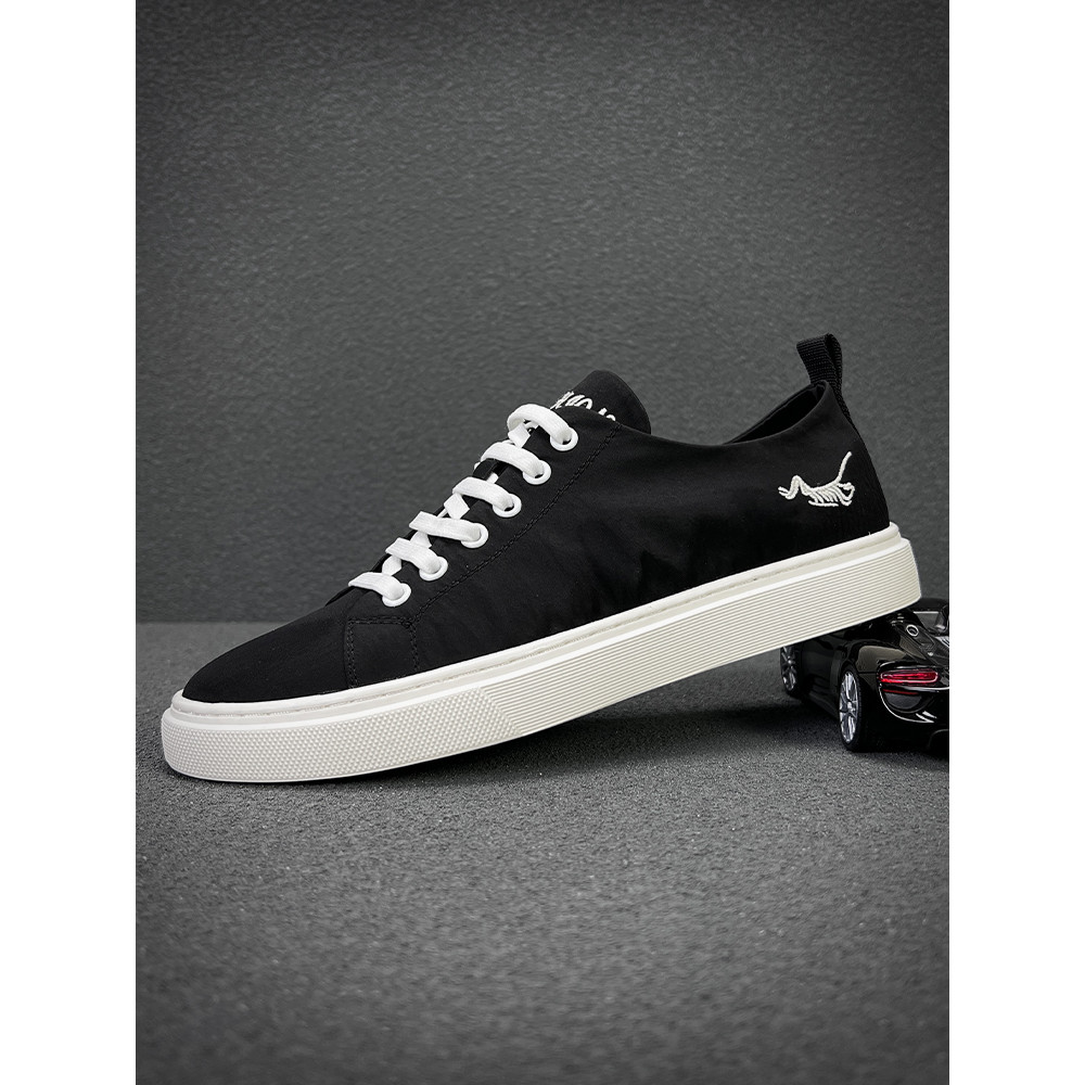 Sapatos de lona masculinos primavera respirável gelo seda pano sapatos de um Pedal sapatos masculinos 2026 novo estilo A