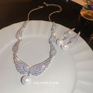 Conjunto de brincos de colar de pérolas com asas de zircônia, estoque pronto, elegante, leve, luxo, corrente de clavícul