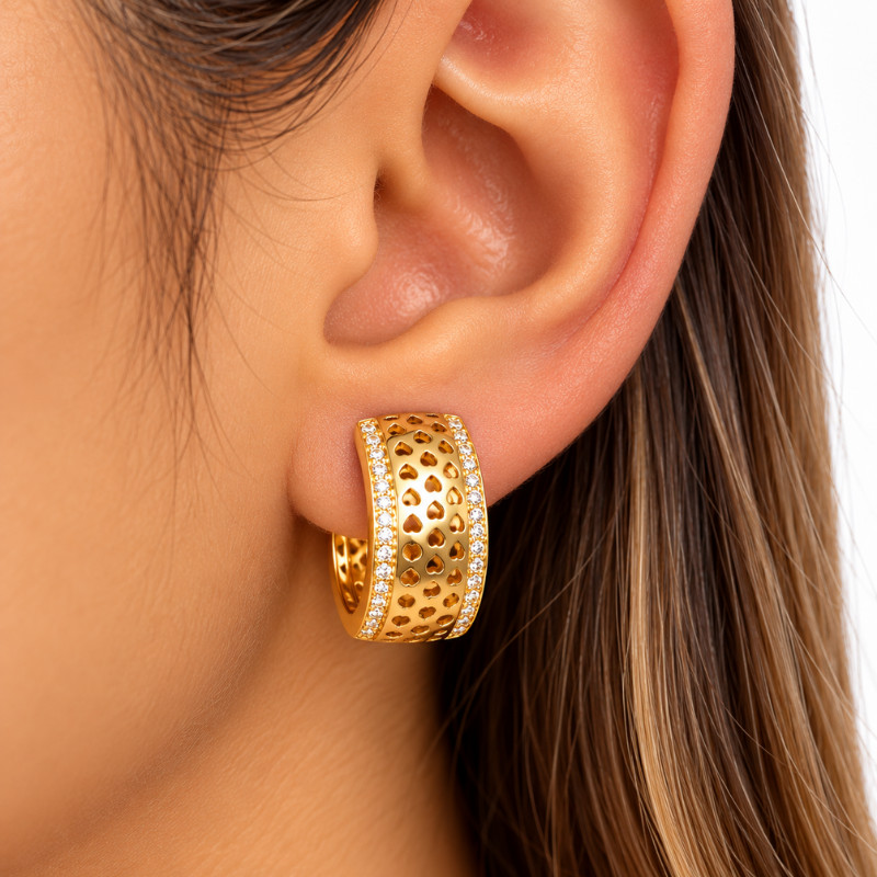 Argola Feminina Banhada com Zircônias Elegante — imagem 2 de 2