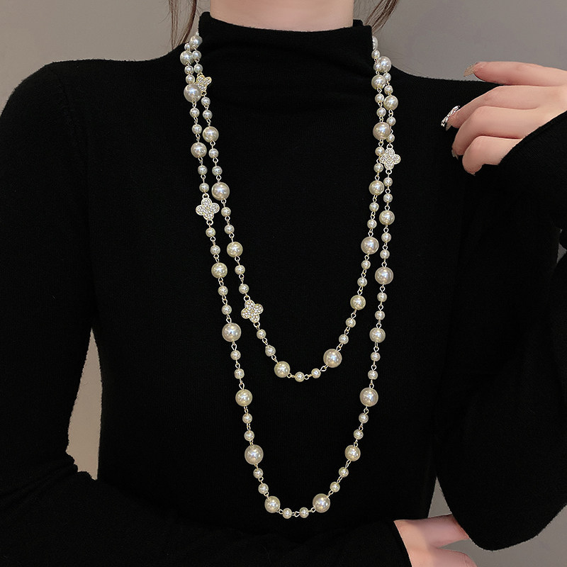 colar aço inoxidável colar Colar de pérolas feminino luz luxo nicho 2023 novo estilo colar de venda quente longo em ca
