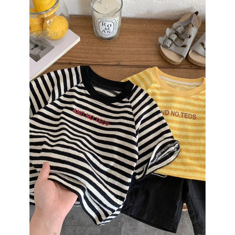 Meninos verão manga curta 2026 novo estilo bonito crianças verão fino listrado camiseta bebê moda menino topo