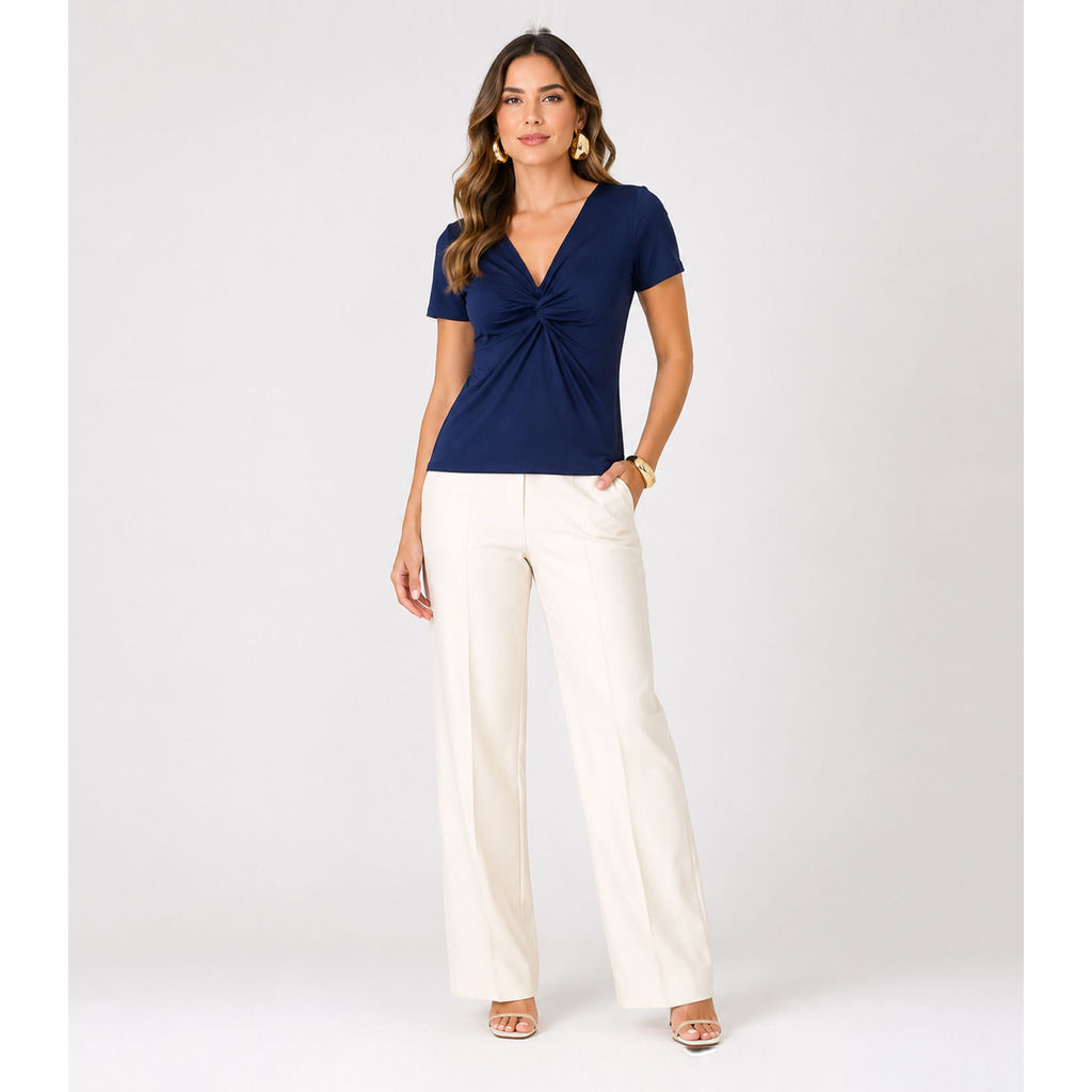 Blusa Feminina Com Decote Em V Infinita Cor Azul — imagem 2 de 2
