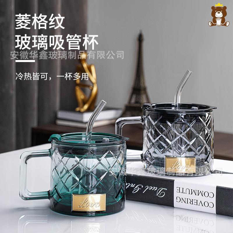 Novo estilo copo de palha de vidro diamante com tampa meninas copo de água potável luz luxo doméstico vidro de cerveja d