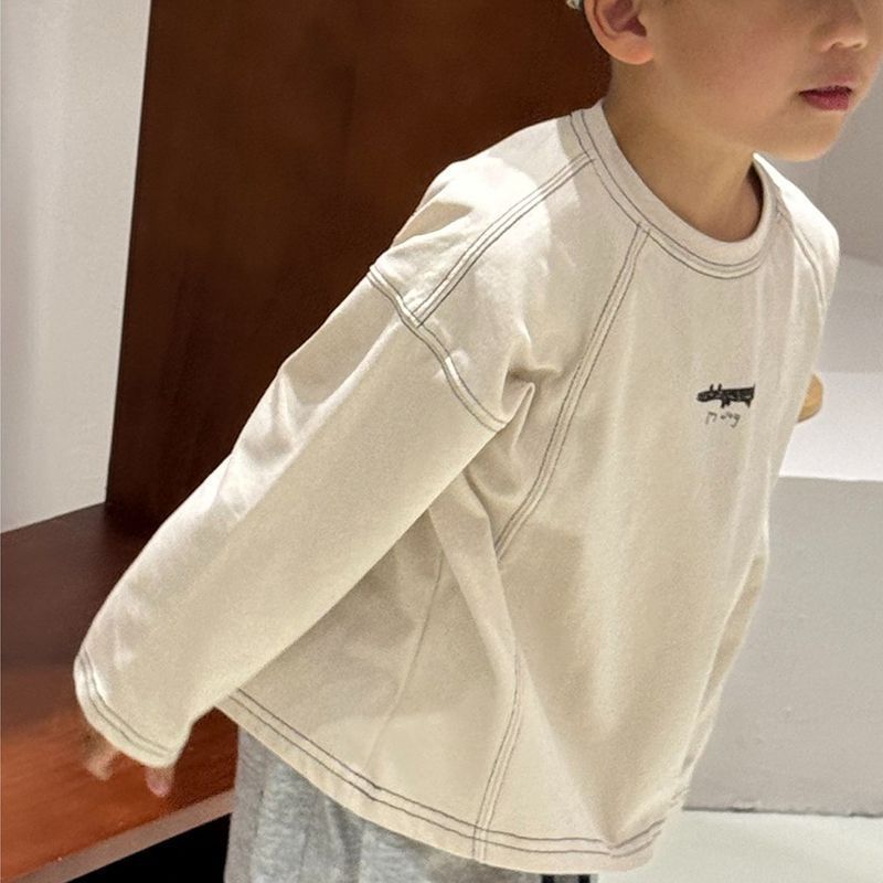 Meninos camiseta de algodão 2026 primavera outono estilo pequeno médio crianças bebê ins versão coreana Graffiti topo cr