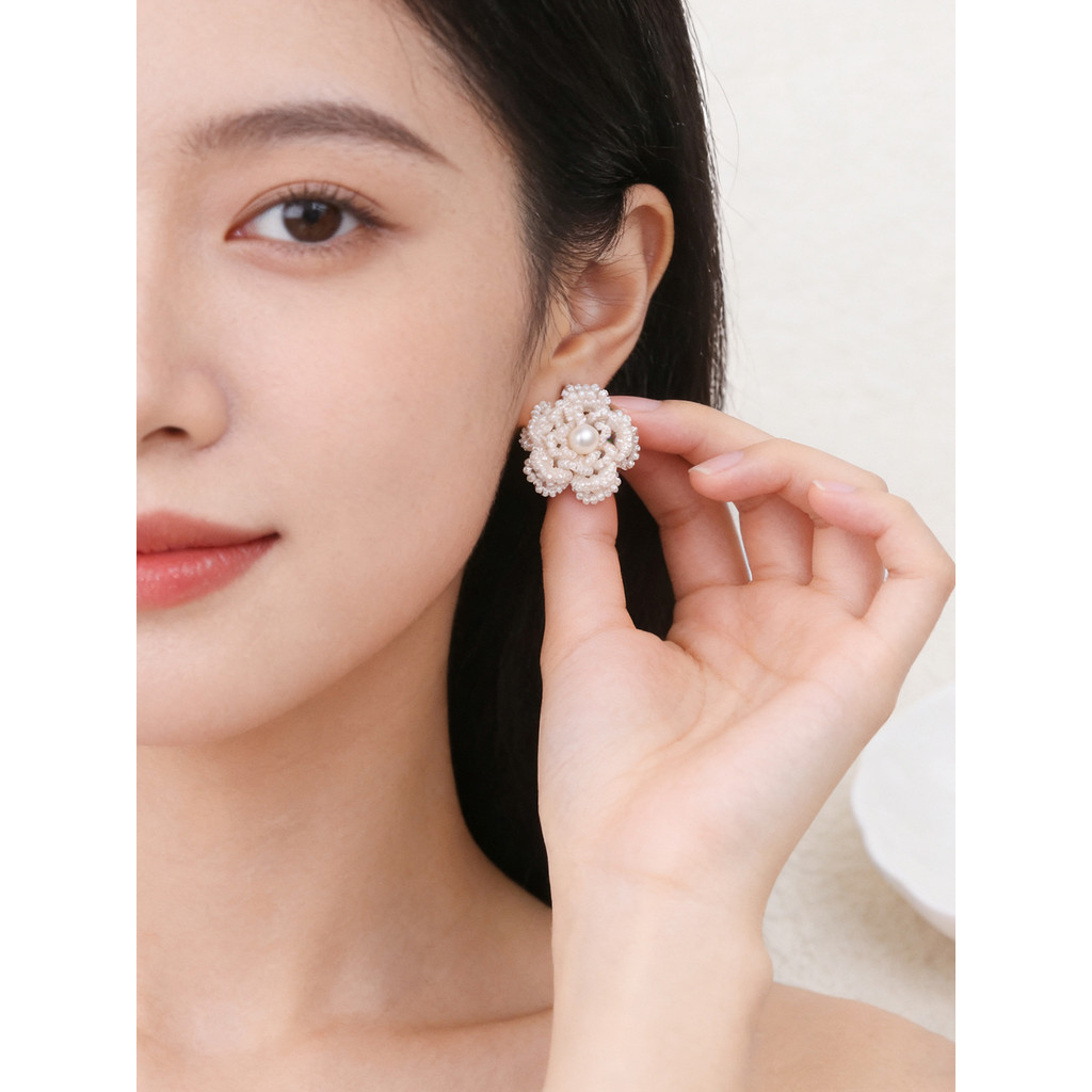 Francês Retro pérola flor brincos luz luxo High-End temperamento brincos feminino nicho Design brincos de noiva primaver