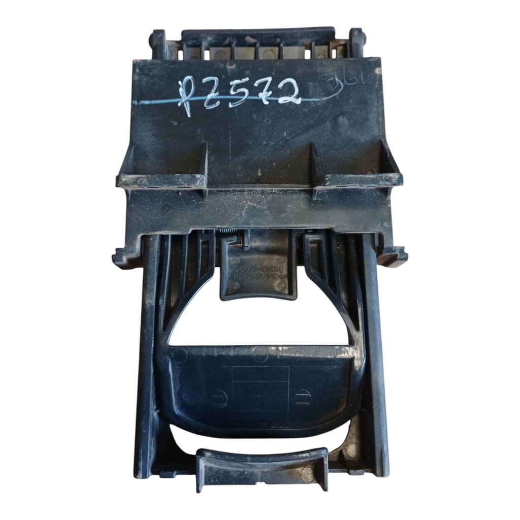 Porta Copos Painel Toyota Hilux 2013 Falta Tampa