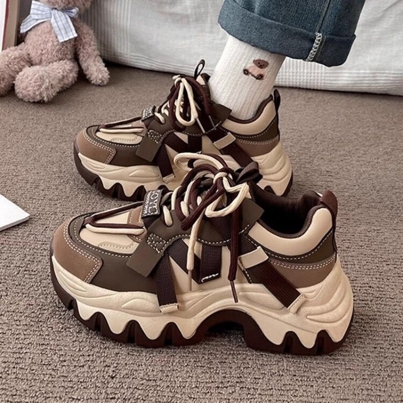 Sapatos femininos versão coreana papai sapatos 2025 novo estilo sapatos femininos All-Match outono inverno com calças de