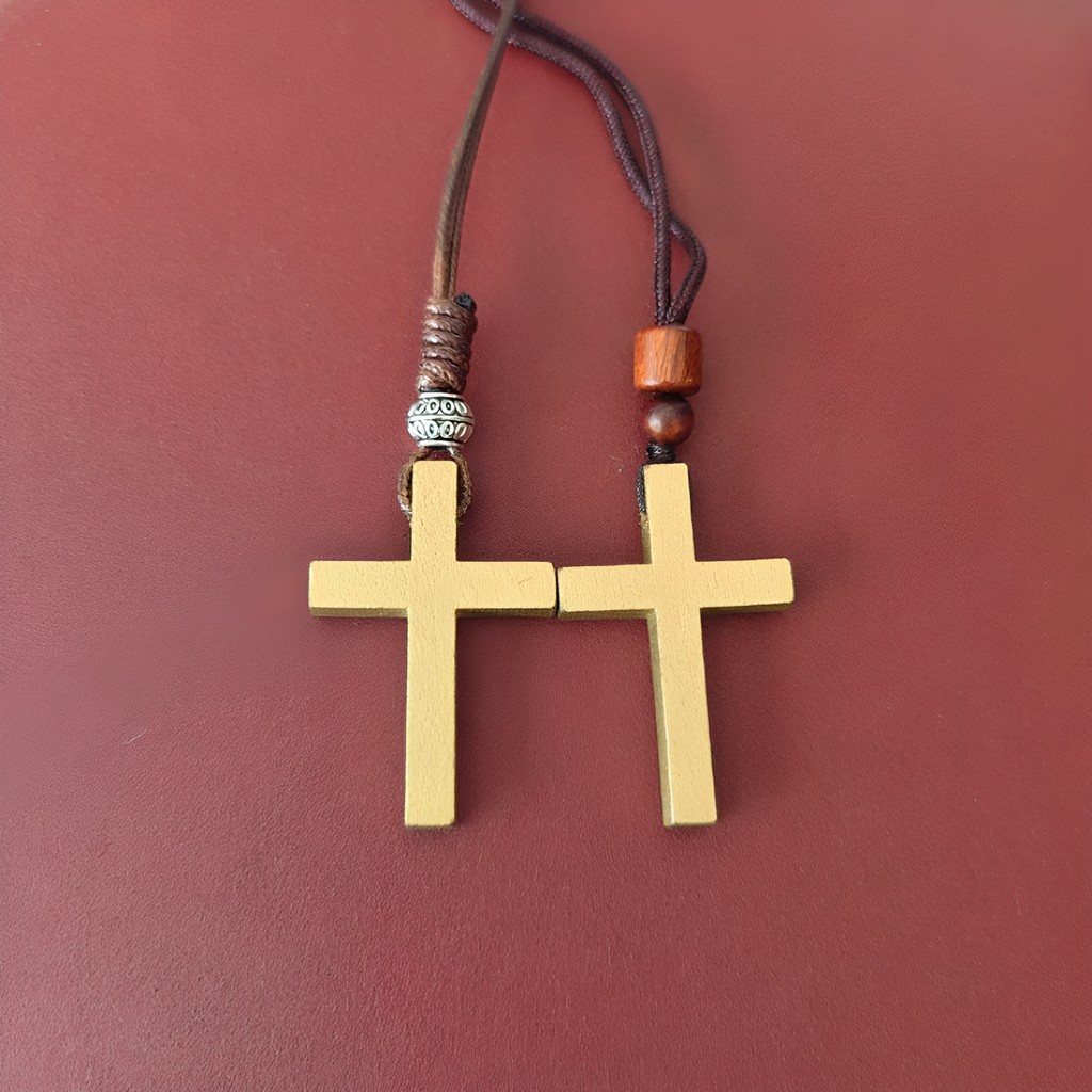 Pequeno colar de cruz de madeira dourada feminino masculino artesanal pingente de madeira trançado corda corrente casal 