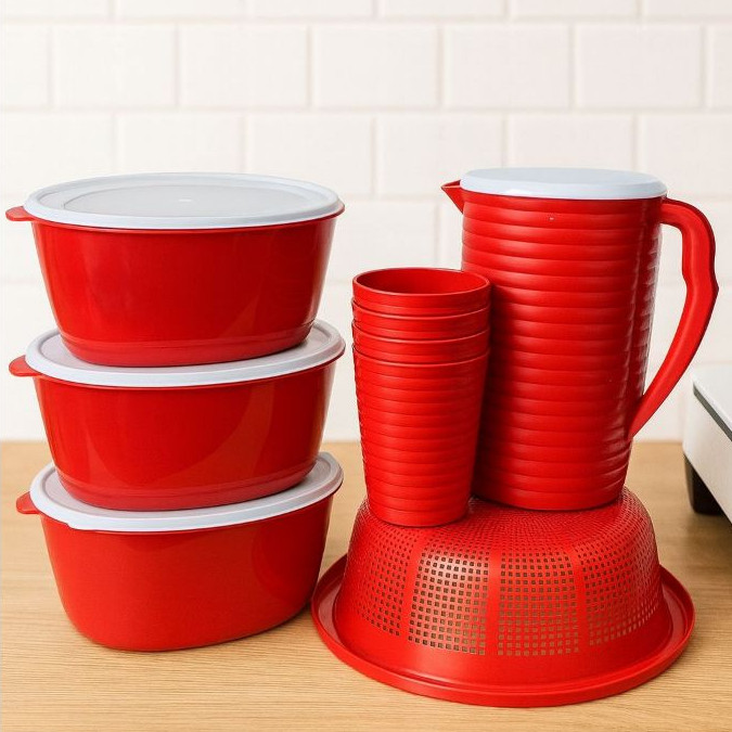 Kit Pote plástico utilidade do lar 3 potes  + 1 escorredor  + 4 copos + 1 jarra