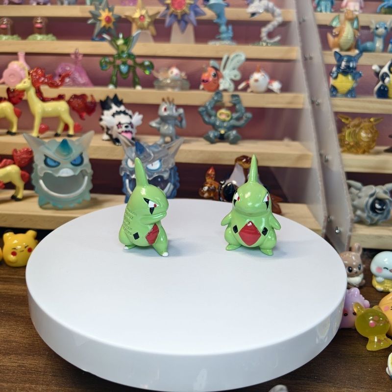 Produtos mais vendidos jovens Kiras Yukira MC figura-feito High-End resina do plutônio estilo óleo brilhante Rock evoluç