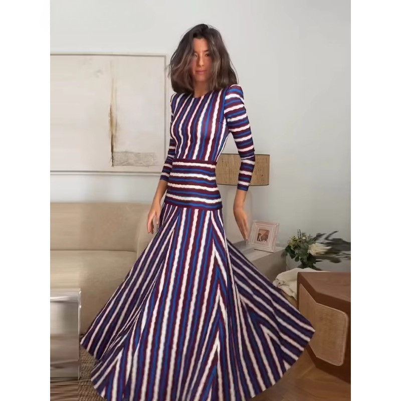 Vestido Longo Listrado Elegante E Sexy – De Festa Justo De Manga Comprida Com Gola Redonda 202609-2