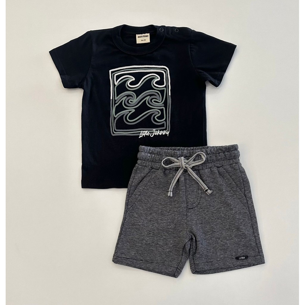 Conjunto Infantil Menino Johnny Fox Camiseta Preta Estampada E Bermuda Cinza Com Bolsos